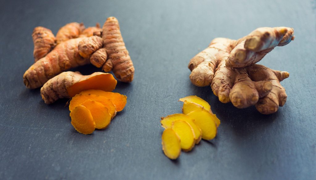 Verschil kurkuma en gember - foodie.nl